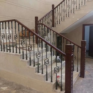 别墅室内实木护栏简易楼梯铁艺扶手栏杆玻璃Led灯光护栏木扶手