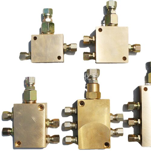 厂家优惠TLR4-10/8Q，TLR2-10/8，TLR3-10/8油气分配器