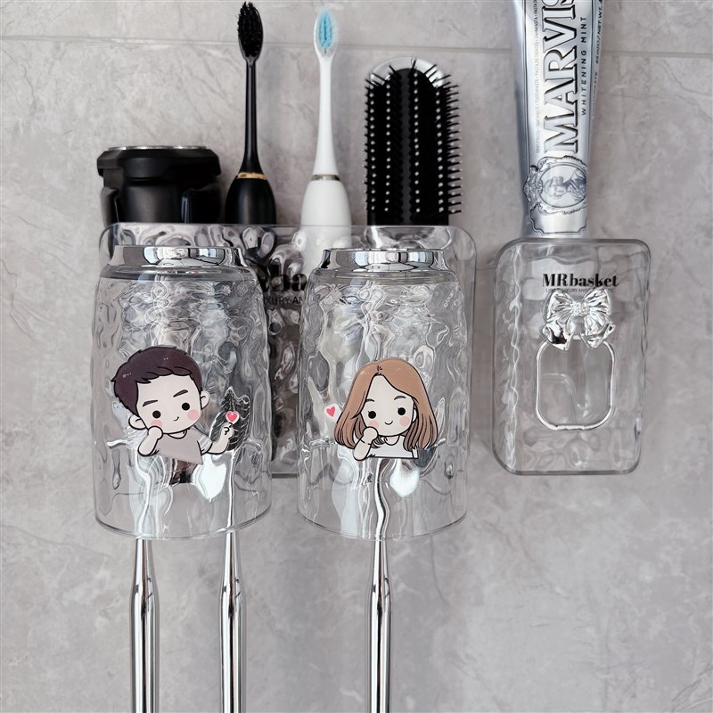 吸盘免打孔情侣漱口杯子牙刷牙杯置物架一家三口刷牙杯壁挂式牙具