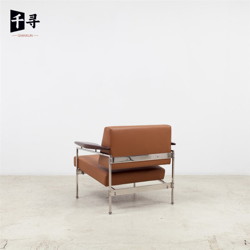 北欧简约单人皮布艺沙发椅售楼处酒店接待洽谈商务会客铁艺休闲椅
