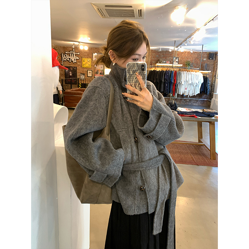 韩系高级感灰色立领毛呢外套