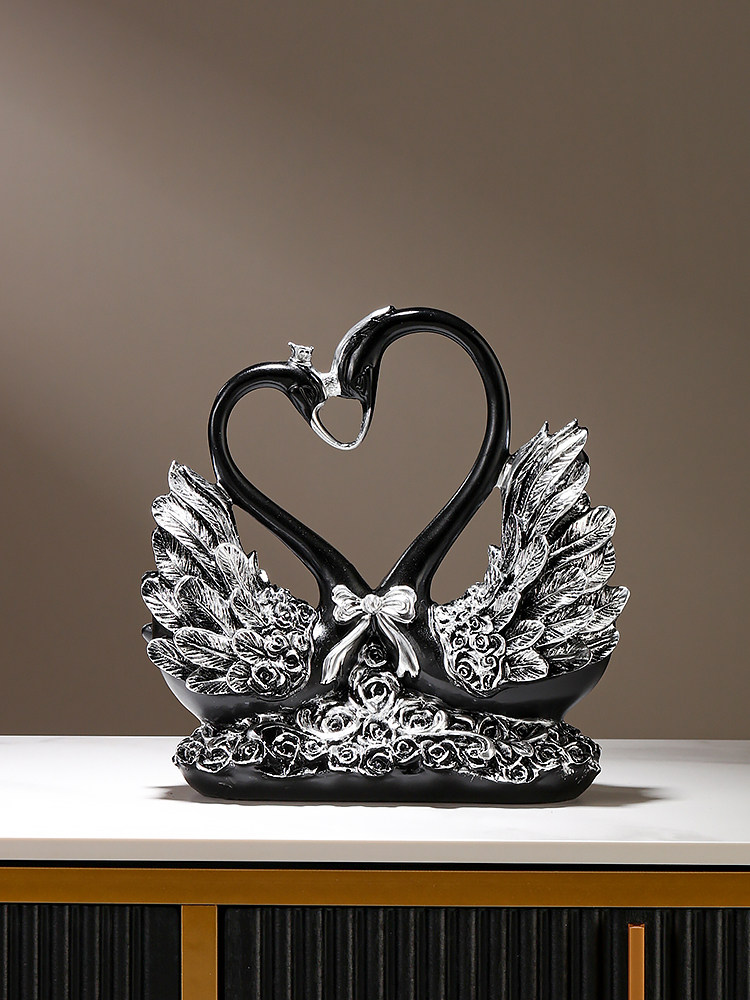 情侣爱心黑天鹅摆件小众高级感家居新房软装饰品订结婚礼物送新人