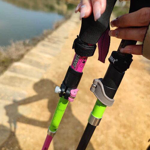 银捷狼登山杖碳素纤维男s超轻折叠手杖外锁女户外爬山杆伸缩徒步