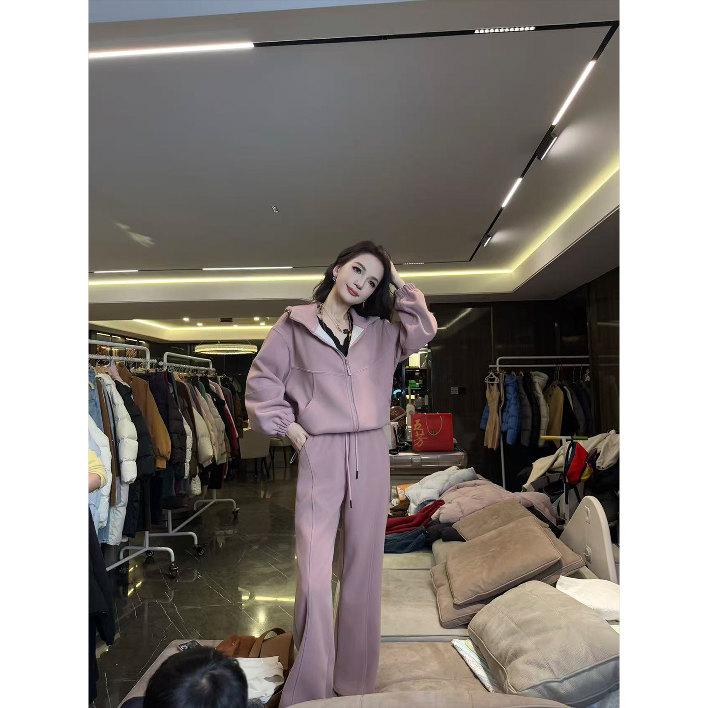 【恩佳专享】佳姐的礼物1009