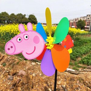 新款新款七彩卡通动物立体风车儿童玩具塑料diy风U车景区热卖玩具