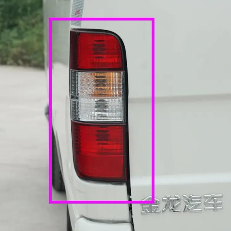 适用金龙龙耀8开沃D10新能源电动车尾灯后灯转向倒车刹车灯总成