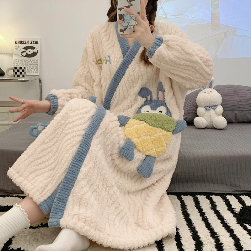 睡袍女秋冬季珊瑚绒长款晨袍2024年新款可爱浴袍加绒加厚保暖睡衣