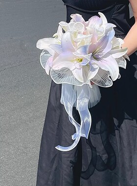 ins风人鱼姬百合m新娘手捧花仿真抛花球领证假花结婚礼婚纱照道具