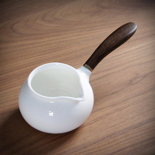 白瓷公杯羊脂f玉瓷公道杯陶瓷分茶器茶具配件带把匀杯大号茶海家