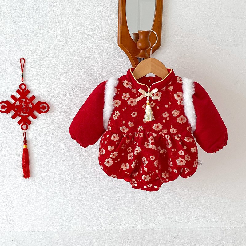 婴儿冬装女宝宝衣服超萌连体包屁满月百天秋冬季周岁加绒外出一岁