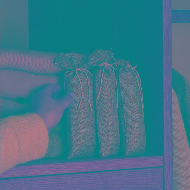 2个装汽车除味活性炭包新车吸甲醛车内去味用品除烟味除味剂车载