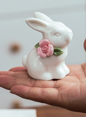 陶瓷手捏花月兔白瓷小兔子办公室摆件陶瓷摆件陶瓷可爱小玉兔一对