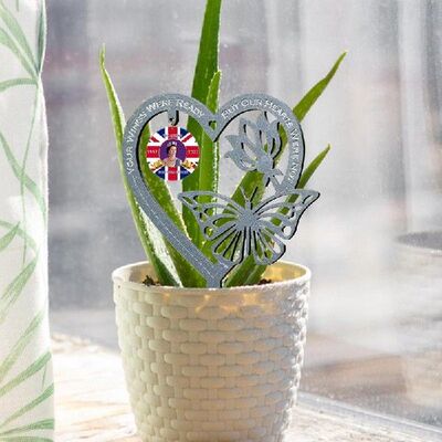 极速Queen Garden Decorative Stakes Queen Elizabeth II Platin