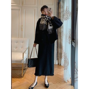 2024高腰显瘦黑色包裙秋冬新款流苏针织半身裙女开叉中长款裙子