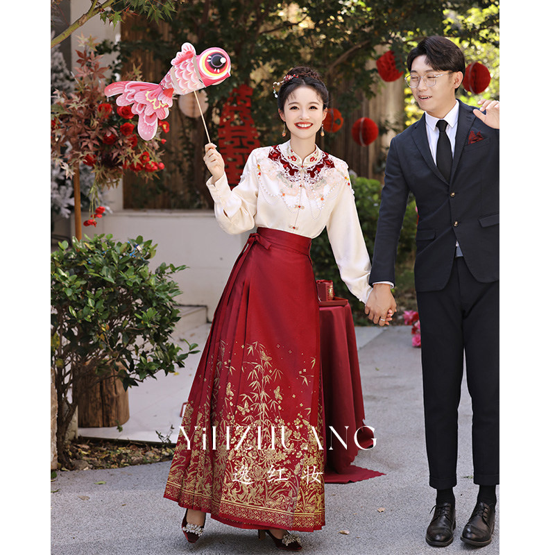 速发酒红色新娘敬酒服2024新服面马裙婚服套装冬季中式订婚礼款高