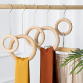 木圈挂钩围巾领带展示架榉木S钩服装 店衣服搭配衣架挂衣钩圆木勾