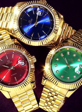 Master of Bling Bezel Round Watch Gold