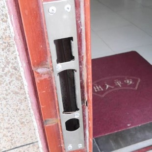 防盗门门框导向片锁体扣片锁片锁扣锁舌槽大门锁挡片门锁配件大全