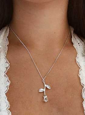 Rose FloWeR PeNdaNt Nelace FoR WomaN GiRl PaRty GiFts