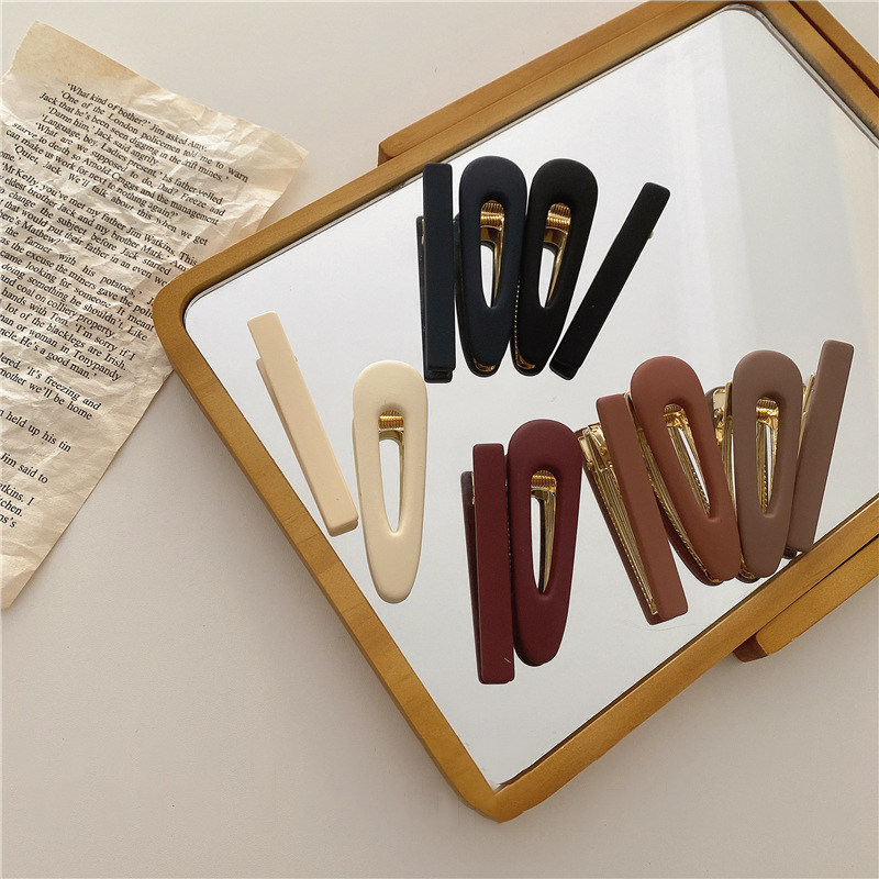 1Set Vintage Hair Clips Pin for Women Fashion Geometric Flow