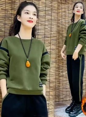 2025秋冬季新款加绒加厚卫衣中老年运动休闲时尚妈妈两件套套装