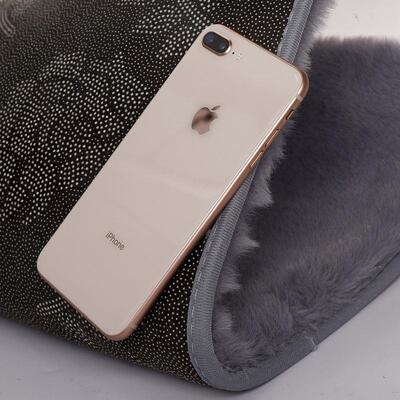 Living room carpt sofa cofee tabfle lanket bay winbdoI67547e