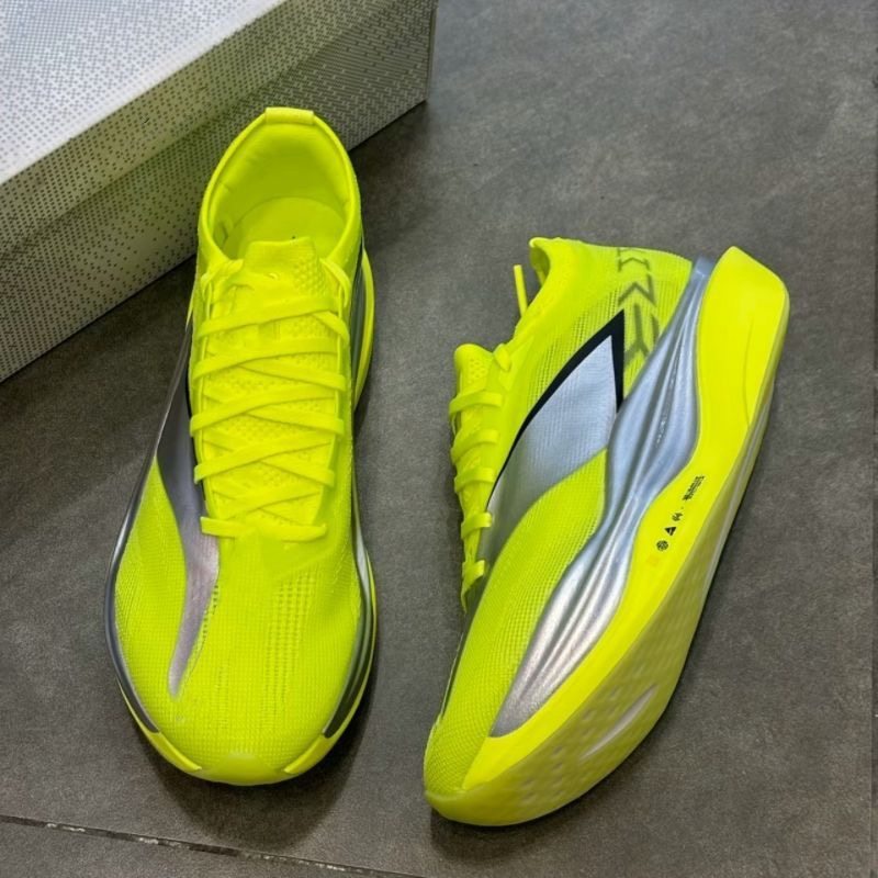 飞电6E超轻碳板软底跑鞋减震透气竞速跑步专用学生四季款运动鞋,童鞋/婴儿鞋/亲子鞋,运动鞋,淘宝优惠券,粉丝福利购,淘宝优惠卷