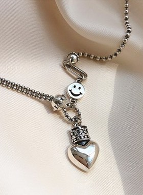纯银小众设计皇冠爱心项链女款复古做旧不对称椭圆笑脸锁骨链饰品