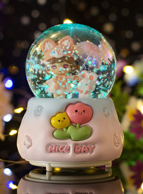 可爱撑伞菇凉水晶球卡通兔子发光八音盒桌面装饰摆件精品店