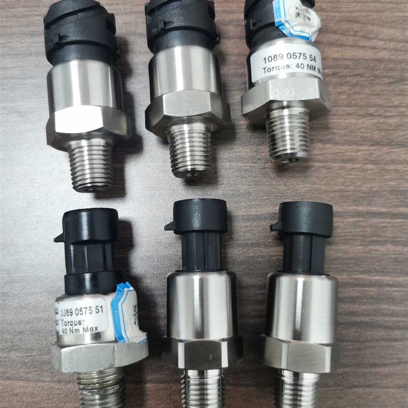 螺杆空压机压力传感器1089057551阿特拉斯空压机压力变送器4-20mA