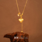 盈国拉丝爱心项链质感锁骨链简约设计感金色心形吊坠百搭设计