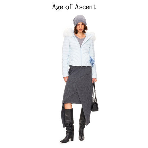 10.10上新Age of Ascent 90白鸭绒不规则绗缝收腰连帽毛领羽绒服