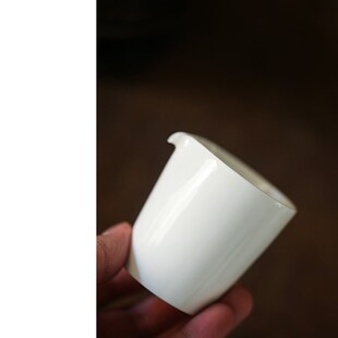 迷你小号公道杯l纯手工景德镇陶瓷分茶器 80ml