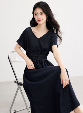 SeRina Blue2025新款褶皱松紧收腰高级感黑色女士中长款连衣裙夏