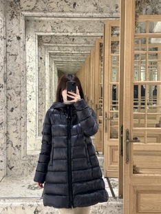 2025新款女士长款连帽羽绒服蒙家suyenne鹅绒
