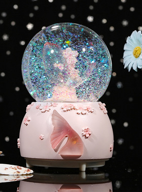 可爱透明鲸鱼水晶球彩灯音乐盒生日礼物学生礼品家居桌面装饰摆件