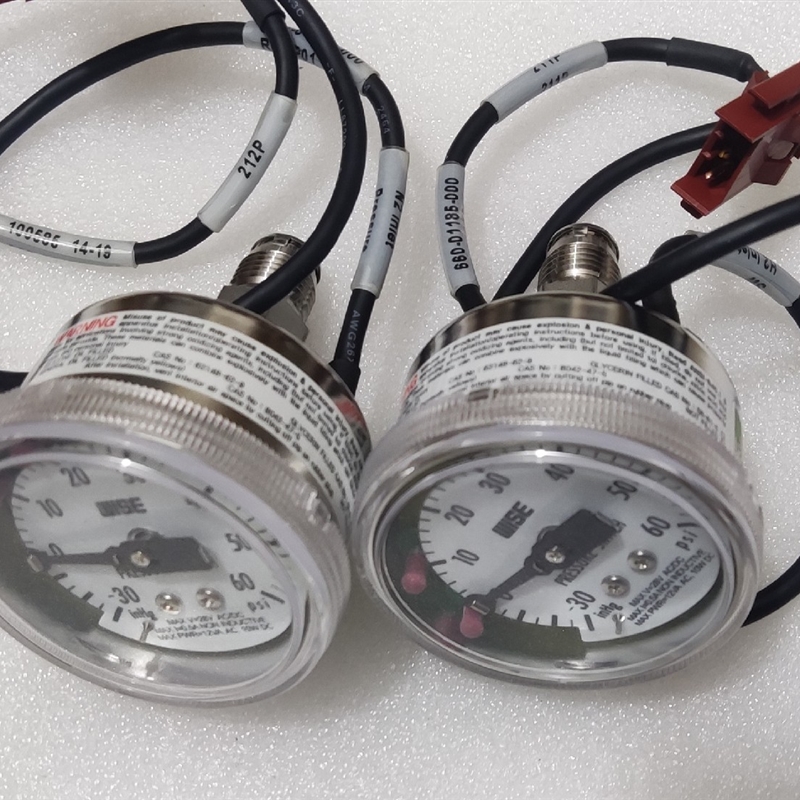 库存  全新不锈钢特气电接点压力表两个P8421F5