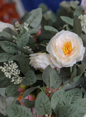 亚马逊带白色穗玫瑰叶假花仿真茶花藤条壁挂婚庆装饰缠绕植物藤蔓