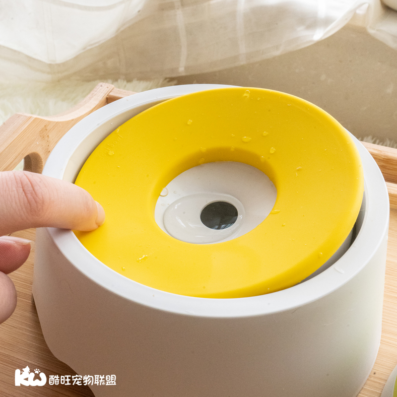 韩国进口改善湿嘴水碗yogi宠物浮力漂浮饮水器防打翻不湿胡子食盆