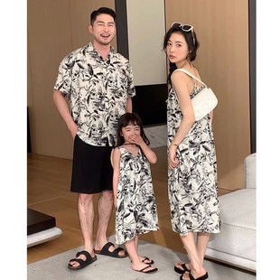 亲子装吊带水墨画碎花一家三口连衣裙高级感母女装沙滩裙海边度假