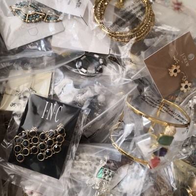 1 Piece of 0.9$ Surprise Gift Box Jewelry Clearance Wholesal