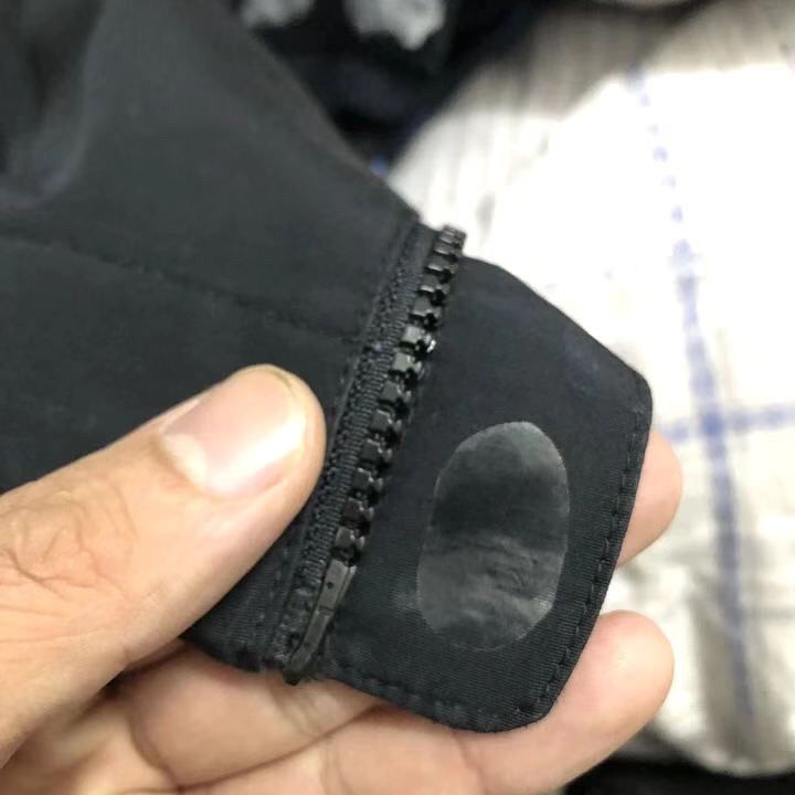 羽绒服修补无痕贴划破透明皮衣皮革沙发跑毛小破洞修补神器自粘贴