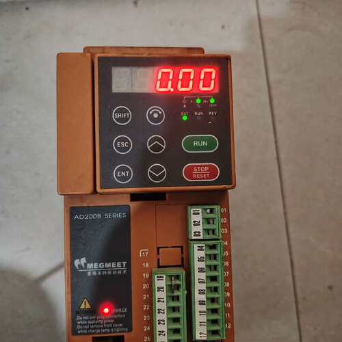 议价麦格米特 AD200B-022T4A实物可维修