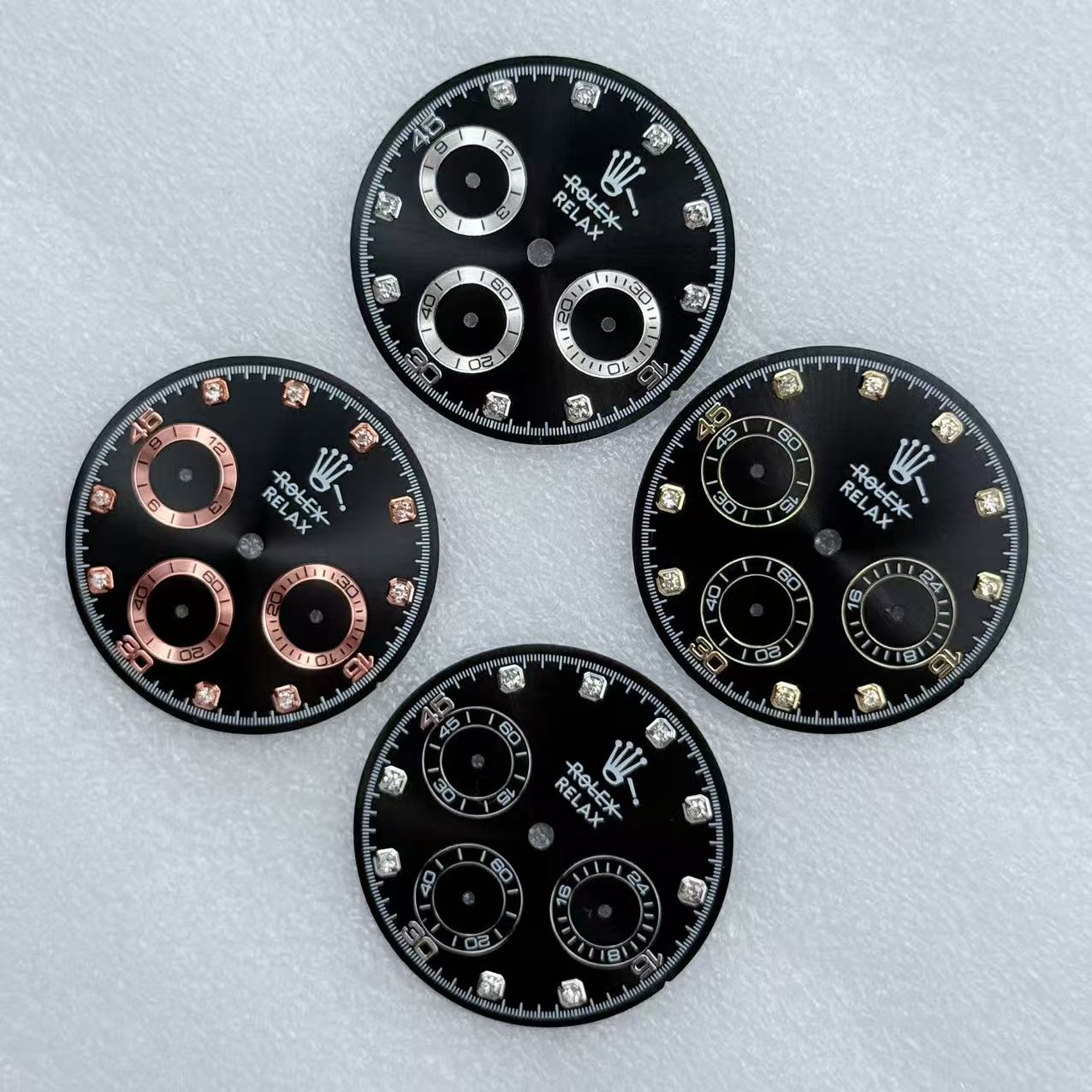 新款VK63石英机芯 多功能计时熊猫钻面 表盘直径为29.5mm