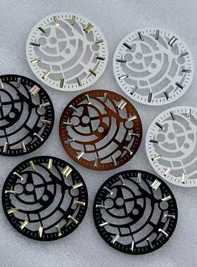 镂空条钉无夜光 表盘尺寸为31.8mm，适配NH38机芯，N H70机芯