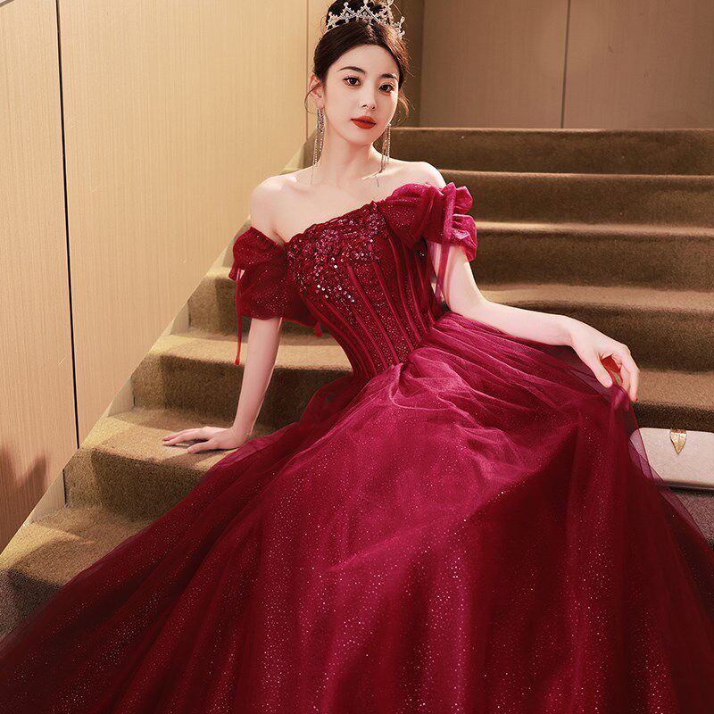 现货速发敬酒服新娘2025新款高级感红色订结婚轻奢小众高端轻婚纱