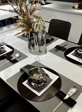 意式轻奢样板房间餐桌摆件高级感餐具套组彷真花艺花束干 干燥花