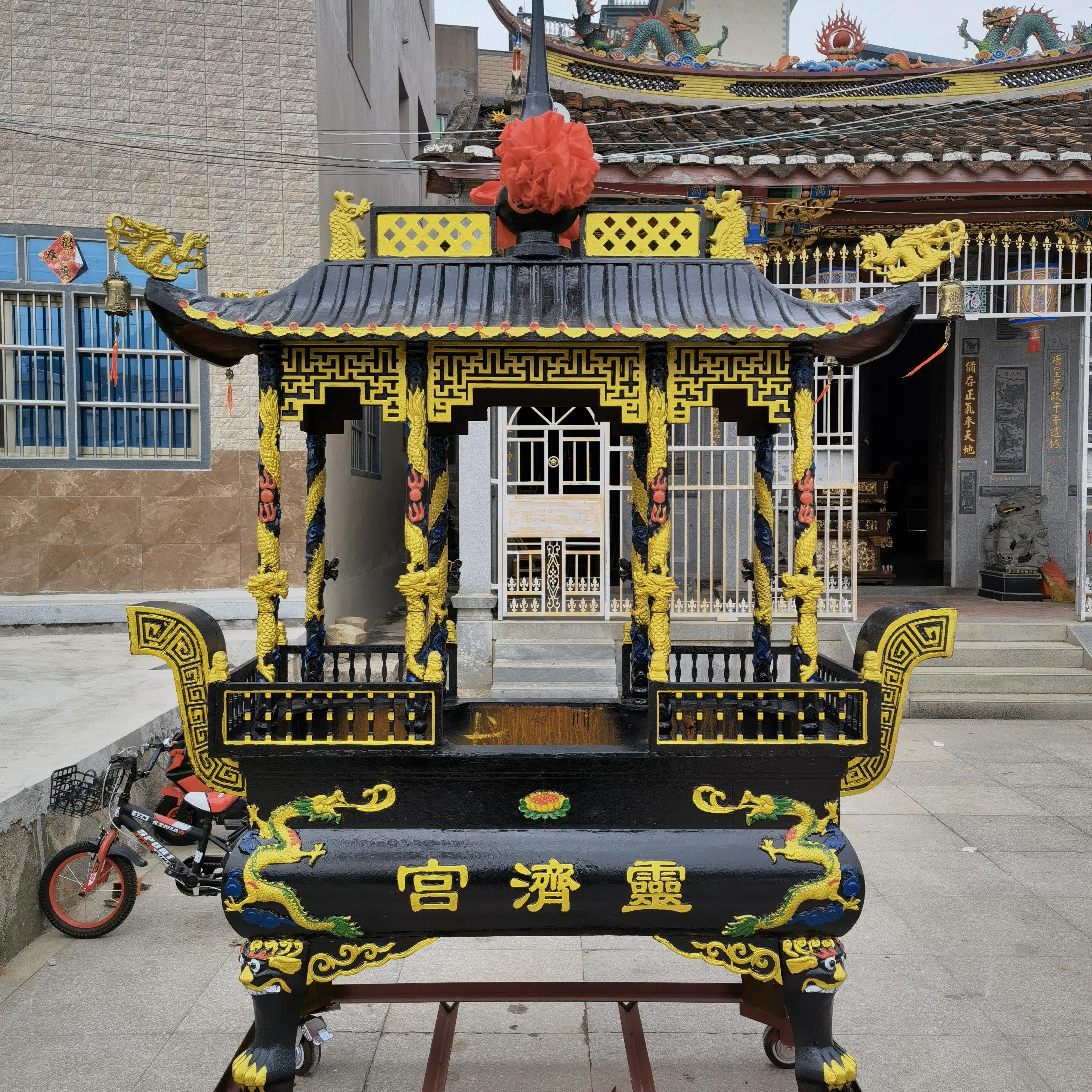 铸铁大香炉寺庙铸铁烧香炉定做大型长方形烧香的项链宗祠天地炉