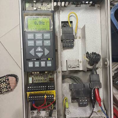 可维修VLT5000电梯专用变频器 LISTED 76X1