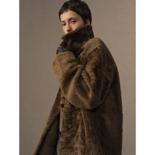 翻领外套 绵羊皮皮毛一体中长款 华吉言 绿野仙踪